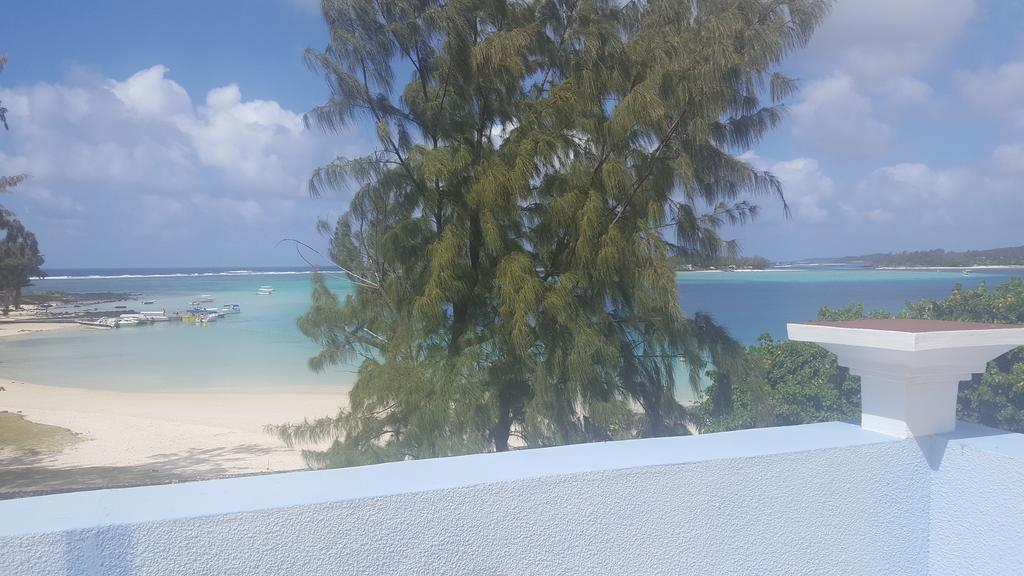 Chez Johnny - Blue Bay Hotel Exterior foto